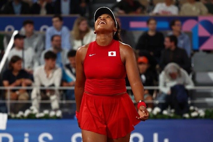 Naomi Osaka admite que no se siente en su cuerpo tras caer en Cincinnati