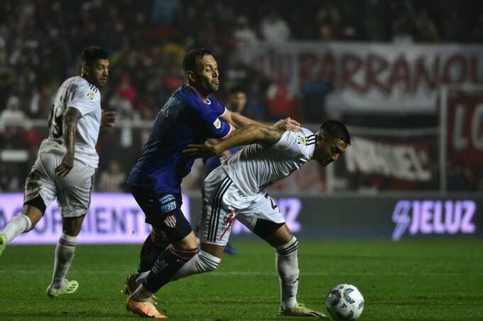 UNIÓN EMPATO 0-0 CON RIESTRA Y HUBO INSULTOS PARA LA COMISIÓN DIRECTIVA