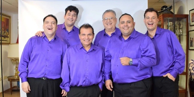 LOS PALMERAS QUISIERON CONVENCER CON UNA TACTICA DIFERENTE  AL PUBLICO PERO NO FUNCIONO, CACHO DEICAS SE LLEVA LOS APLAUSOS  