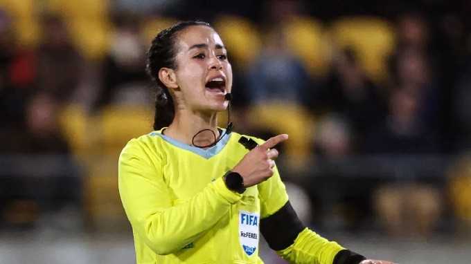 Presidente de la FIFA muestra apoyo a árbitra mexicana Katia García tras recibir amenazas