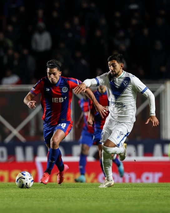 SAN LORENZO LE GANO A VÉLEZ PESE A TODOS LOS PROBLEMAS Y ES LIDER DE SU ZONA 