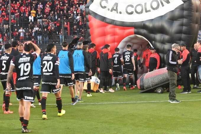 CLUB ATLETICO COLÓN YA NO TIENE NI VERGUENZA PERDIO 1-0 CON AGROPECUARIO 