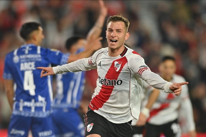 River le ganó a Godoy Cruz en el Monumental, manda en la Zona B y llega confiado para la Libertadores