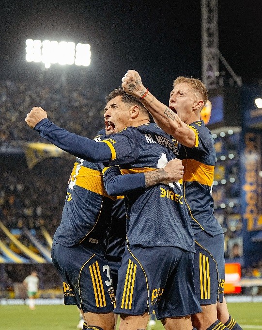 BOCA DESPEJO TODOS LOS FANTASMAS Y LE GANO A BANFIELD 2-0