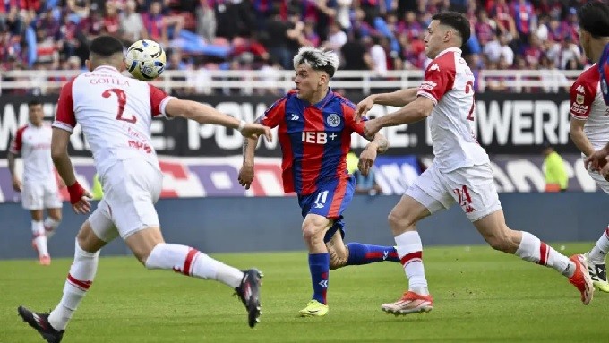 SAN LORENZO TODAVIA CON INSULTOS A DIRIGENTES EMPATO 0-0 CON HURACÁN