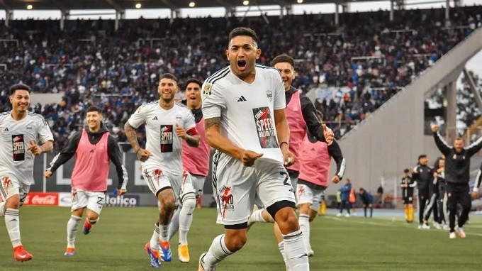 TALLERES EN CORDOBA SE COMPLICO CON LA DERROTA ANTE RIESTRA Y SE COMPLICA CON EL DESCENSO 