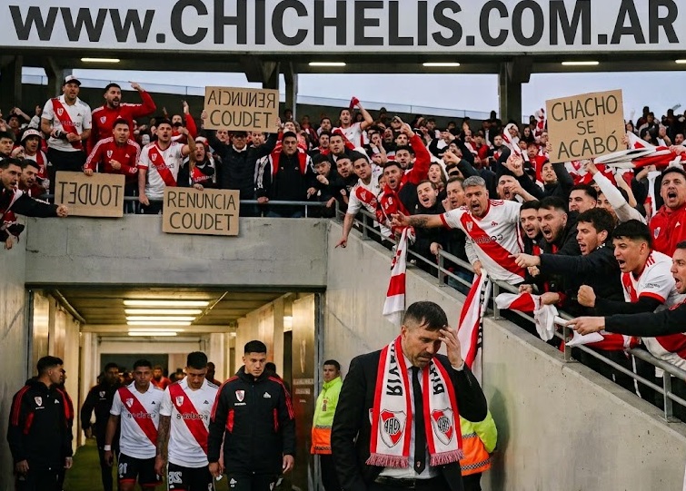 Crisis hist&oacute;rica en River: Derrota ante Rosario Central, furia extrema contra la dirigencia, los jugadores y el Chacho Coudet 