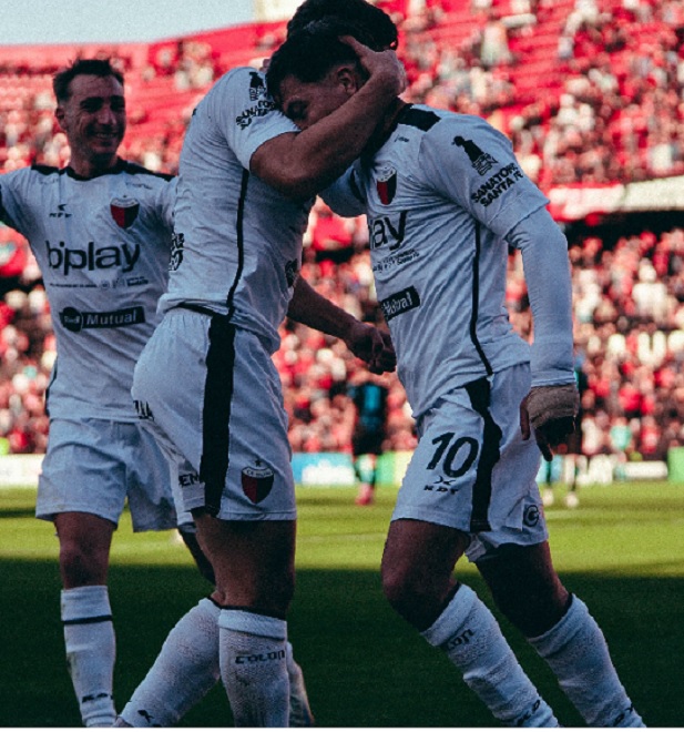 Club Atletico Col&oacute;n rompi&oacute; el maleficio y se abraza a un desahogo vital