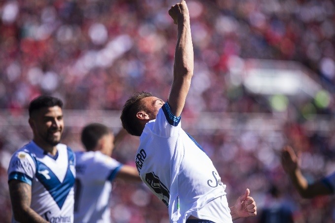 VÉLEZ SIGUE A PASO FIRME Y BUSCA SER CAMPEÓN DE LA LIGA PROFESIONAL 