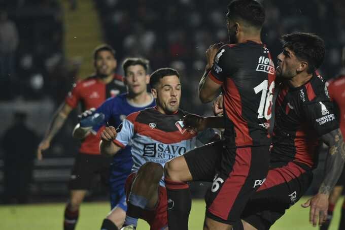 CLUB ATLETICO COLÓN PERDIO 2-0 CON BROWN ADROGUE, Y TOLEDO DIJO QUE HAY SITUACIONES EXTRAFUTBOLISTICAS 