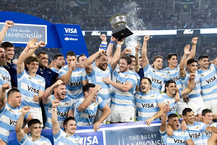 RUGBY: Los Pumas sorprenden a Sudáfrica con una victoria por 29-28 y mantiene vivas sus esperanzas de ganar el título