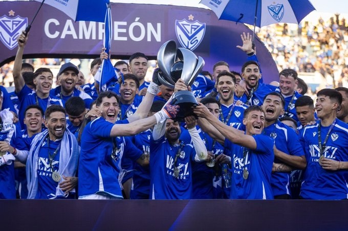 Vélez venció a Central Córdoba y se coronó campeón de la Supercopa
