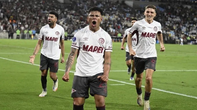 COPA SUDAMERICANA: LANÚS EN MEDIO DE PELEA DE HINCHAS, LOGRA UNA CLASIFICACIÓN HISTORICA EN BRASIL