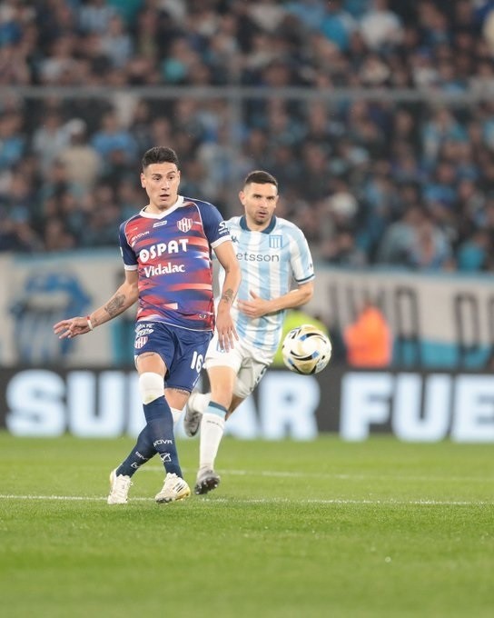 UNIÓN Y UNA VICTORIA PARA DEJAR  SENTADO SU PRESTIGIO 3-2 ANTE RACING