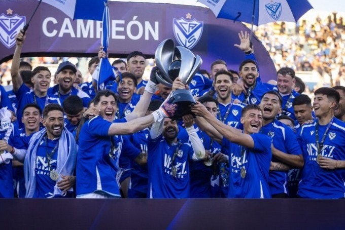 Vélez venció a Central Córdoba y se coronó campeón de la Supercopa