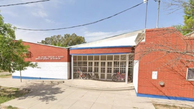 La nena que disparó y se atrincheró en la escuela en Mendoza, esta en un hospital 