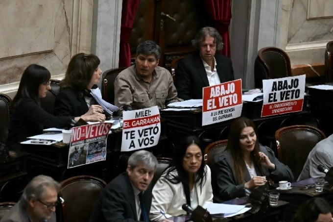 DIPUTADOS Y OTRA JORNADA NEGRA PARA MILEI, RECHAZADO EL VETO PARA UNIVERSIDADDES Y LOS HOSPITALES 