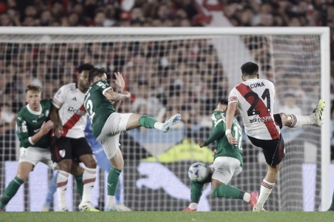 COPA LIBERTADORES: PALMEIRAS SORPRENDIO A RIVER LE GANO 2-1 Y TODO SE DEFINIRA EN BRAZIL
