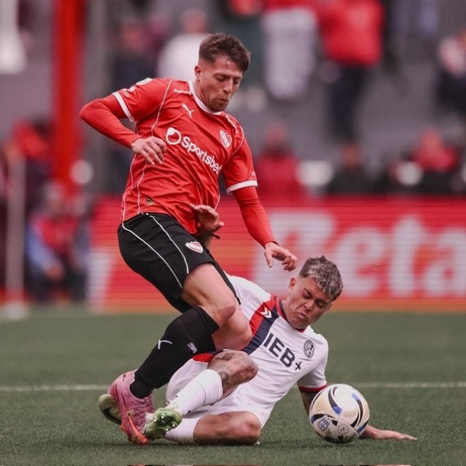 Independiente sigue sin ganar en el torneo y empato 1-1 con San Lorenzo