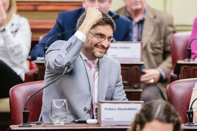 PULLARO Y SUS OPINIONES CONTRA EL GOBIERNO NACIONAL PREVIO A LAS ELECCIONES 