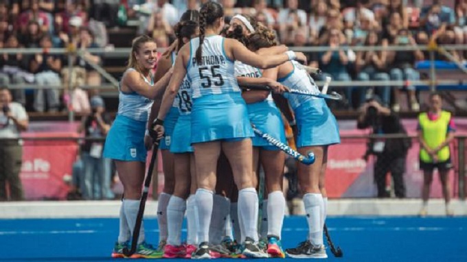 Las Leonas vencieron a Chile y Santa Fe las acompa&ntilde;&oacute; en una tarde de fiesta