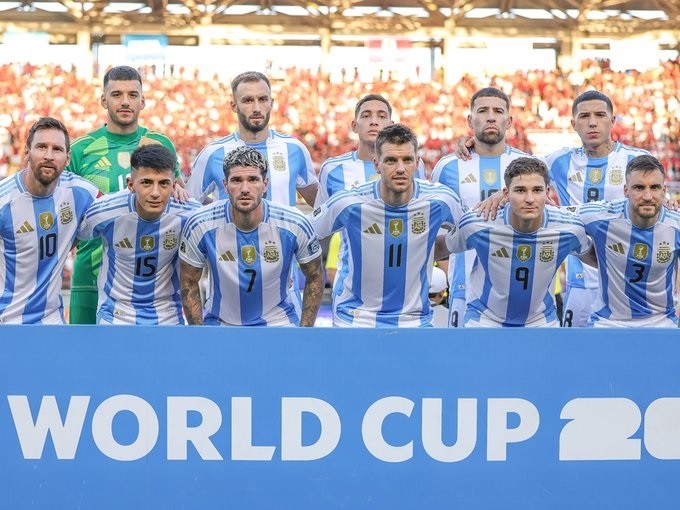 Argentina empata en la vuelta de Messi; Brasil gana en Chile y se acomoda