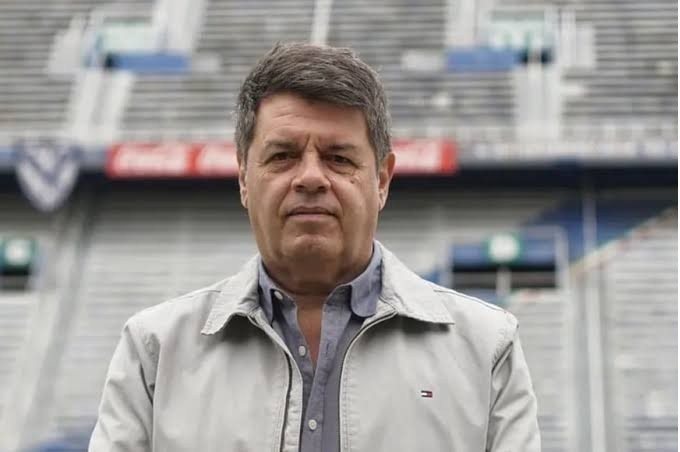 VÉLEZ EXPULSO A SERGIO RAPISARDA EX PRESIDENTE 