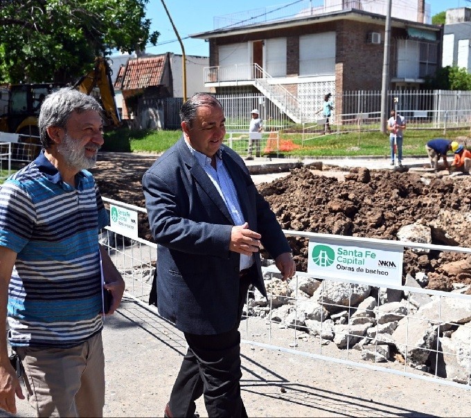 SANTA FE CAPITAL:POLETTI SOLUCIONAMOS EN UN AÑO EL 60% DE LOS BACHES EN LA CIUDAD 