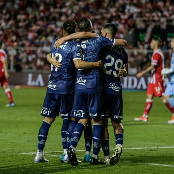 UNIÓN SIN MERECERLO PERDIO 1-0 CON HURACÁN PERO HACE 3 QUE NO CONVIERTE NI SACA PUNTOS 