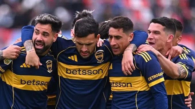BOCA PESE A TODO ESCALA EN LA TABLA LE GANO A BARRACAS 3-1
