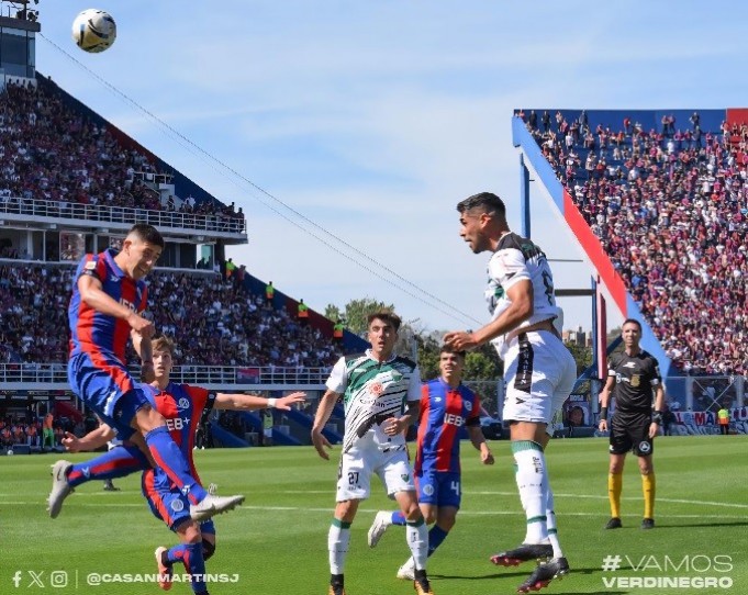 SAN LORENZO SE COMPLICA Y SAN MARTIN SAN JUAN SUEÑA CON SALVARSE 