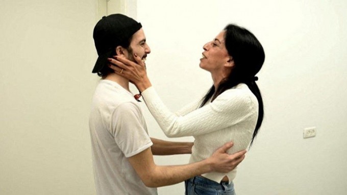 El emotivo reencuentro de los rehenes israelíes con sus familias, tras ser liberados por Hamás