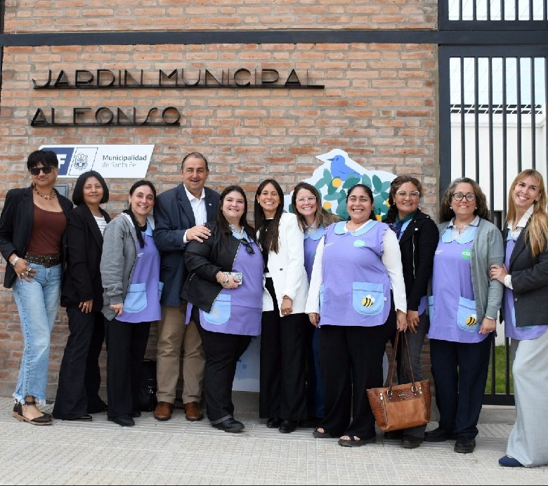 Estamos cumpliendo un sueño: Poletti dejó inaugurado un nuevo Jardín Municipal