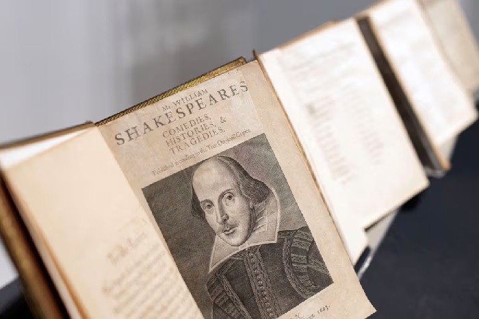 El retrato de Shakespeare enviado al borde del espacio para conmemorar los 400 años del Primer Folio