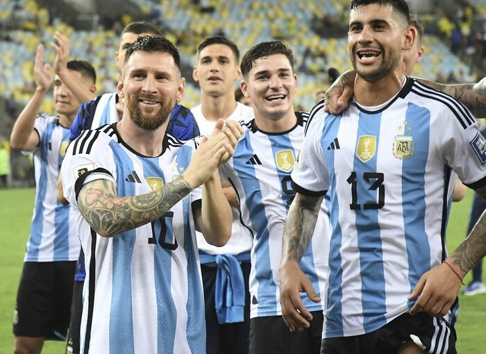Este grupo sigue consiguiendo cosas históricas, sentenció Messi