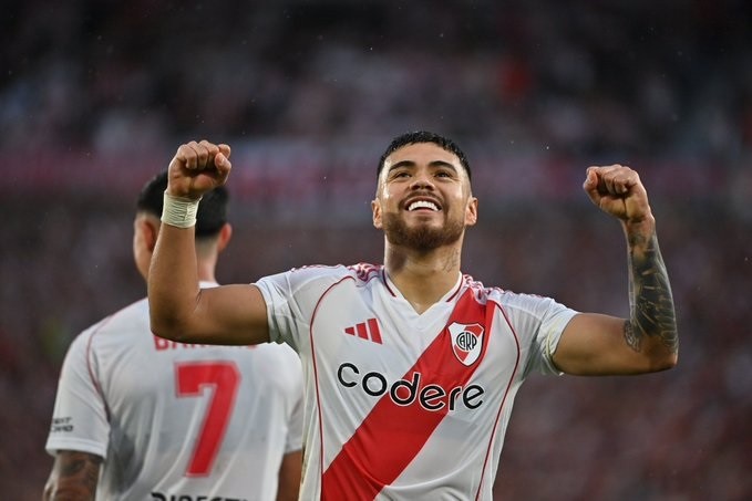 A RIVER LE COSTO PERO PUDO GOLEAR A BARRACAS 3-0 