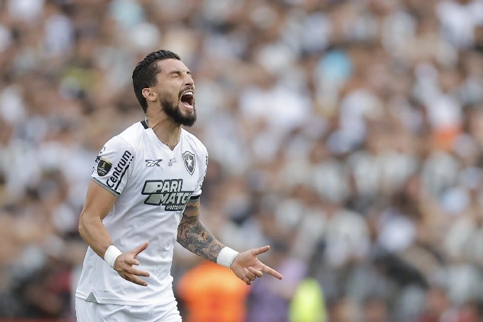 Botafogo conquista por primera vez la Copa Libertadores, y jugaran por la recopa ante Racing