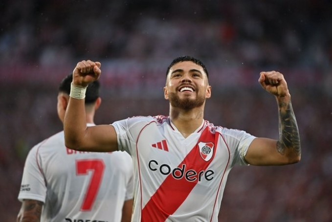 A RIVER LE COSTO PERO PUDO GOLEAR A BARRACAS 3-0 
