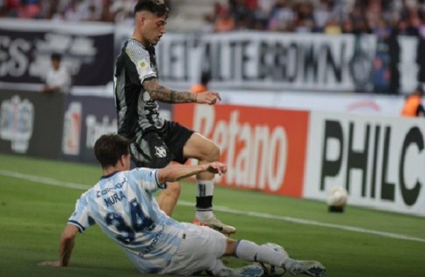 RACING EMPATO CON CENTRAL CORDOBA SANTIAGO, PERO GUSTAVO COSTAS SEGUIRA SIENDO EL ENTRENADOR 2026