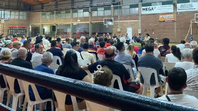 CLUB ATLETICO COLÓN LA ASAMBLEA DEJO MÁS DUDAS QUE CERTEZAS 