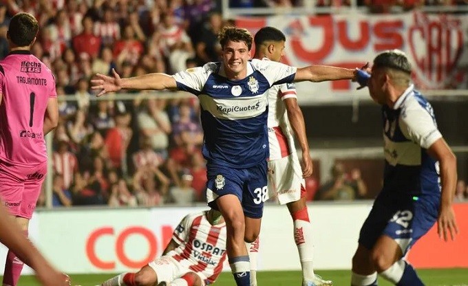 GIMNASIA Y ESGRIMA LA PLATA SE SINTIO COMODO EN SANTA FE Y ELIMINO A UNIÓN 