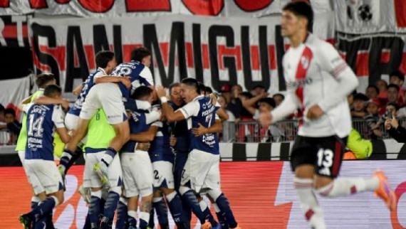 RIVER PERDIO SU CUARTO PARTIDO SEGUIDO EN EL MONUMENTAL, ¿SE IRA GALLARDO?