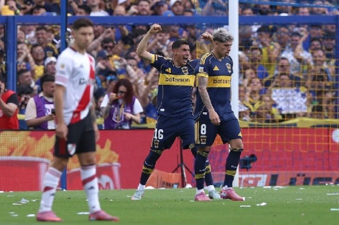 BOCA SE LLEVO TODO, Y LO DEJO AL BORDE DEL NOCAUT A RIVER 