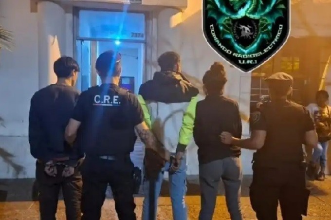 SANTA FE TREMENDA INTERVENCION POLICIAL EN BARRIO SAN JOSE, TERMINO CON 6 DETENIDOS 