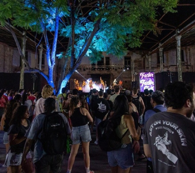 SANTA FE LO PONE CALOR, Y SONIDO A LA MUSICA DE ESTE DOMINGO 