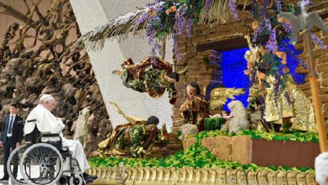 Francisco: para vivir la Navidad redescubramos la pequeñez de Dios