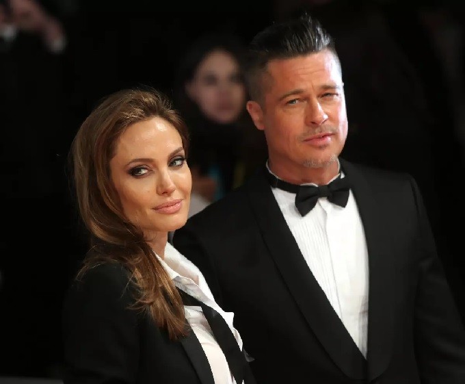 Angelina Jolie y Brad Pitt finalmente llegan a un acuerdo de divorcio después de ocho años en los tribunales