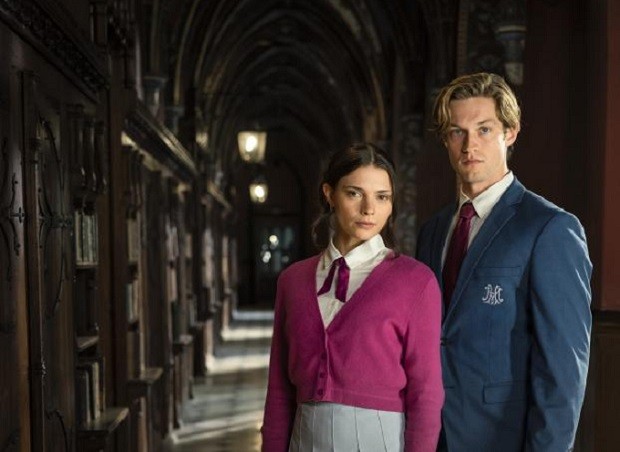 Maxton Hall ¿es una version moderna de la cenicienta?