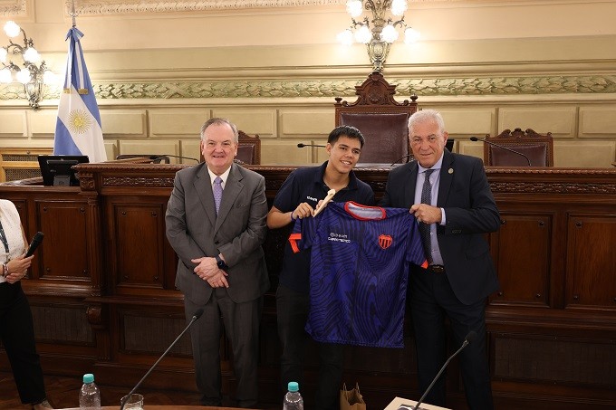 NERY PUMPIDO FUE RECONOCIDO POR EL SENADO, Y HABLO DE COMO SE PREOCUPA POR MEJORAR 