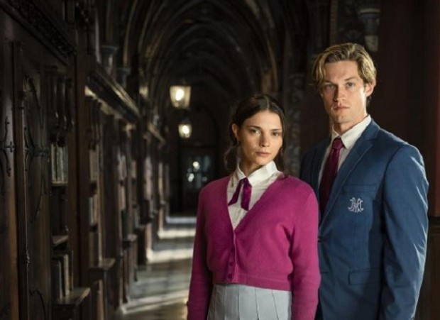 Maxton Hall ¿es una version moderna de la cenicienta?